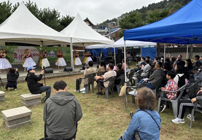 ▲ 11주년을 함께해, 휴 동아리페스티벌 